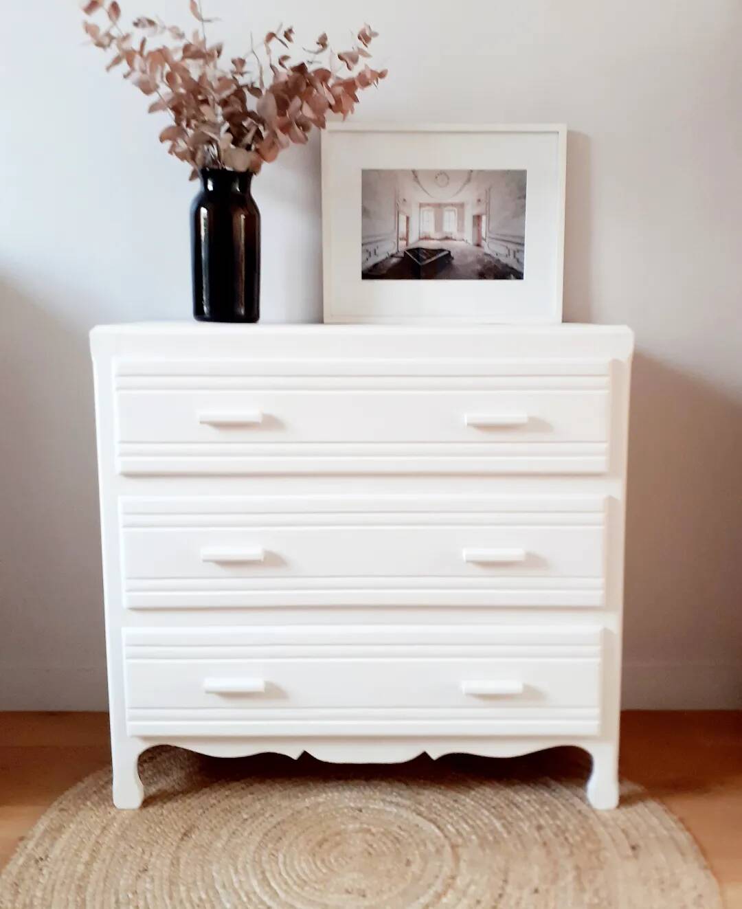 Retro chic chest of drawers