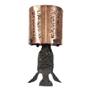 Lampe de table brutaliste en métal forgé à la main, vintage des années 50.