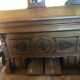 Harmonium ancien en chêne