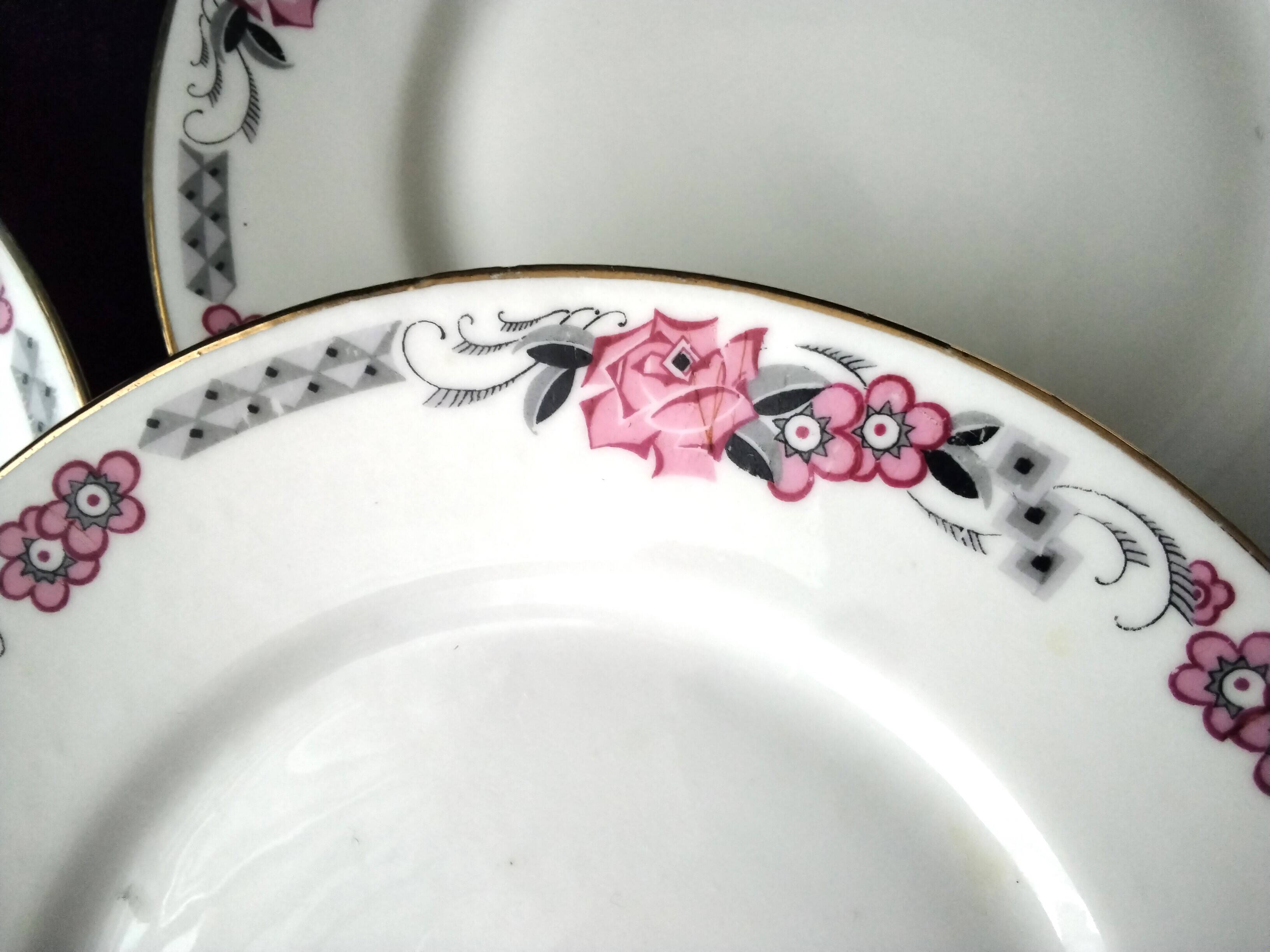 6 Art Deco porcelain dinner plates