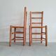 Paire de chaises en bois et paille