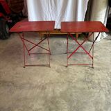 Folding metal bistro tables