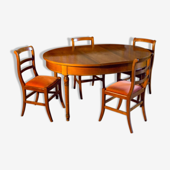 Table et merisier avec ses 4 chaises