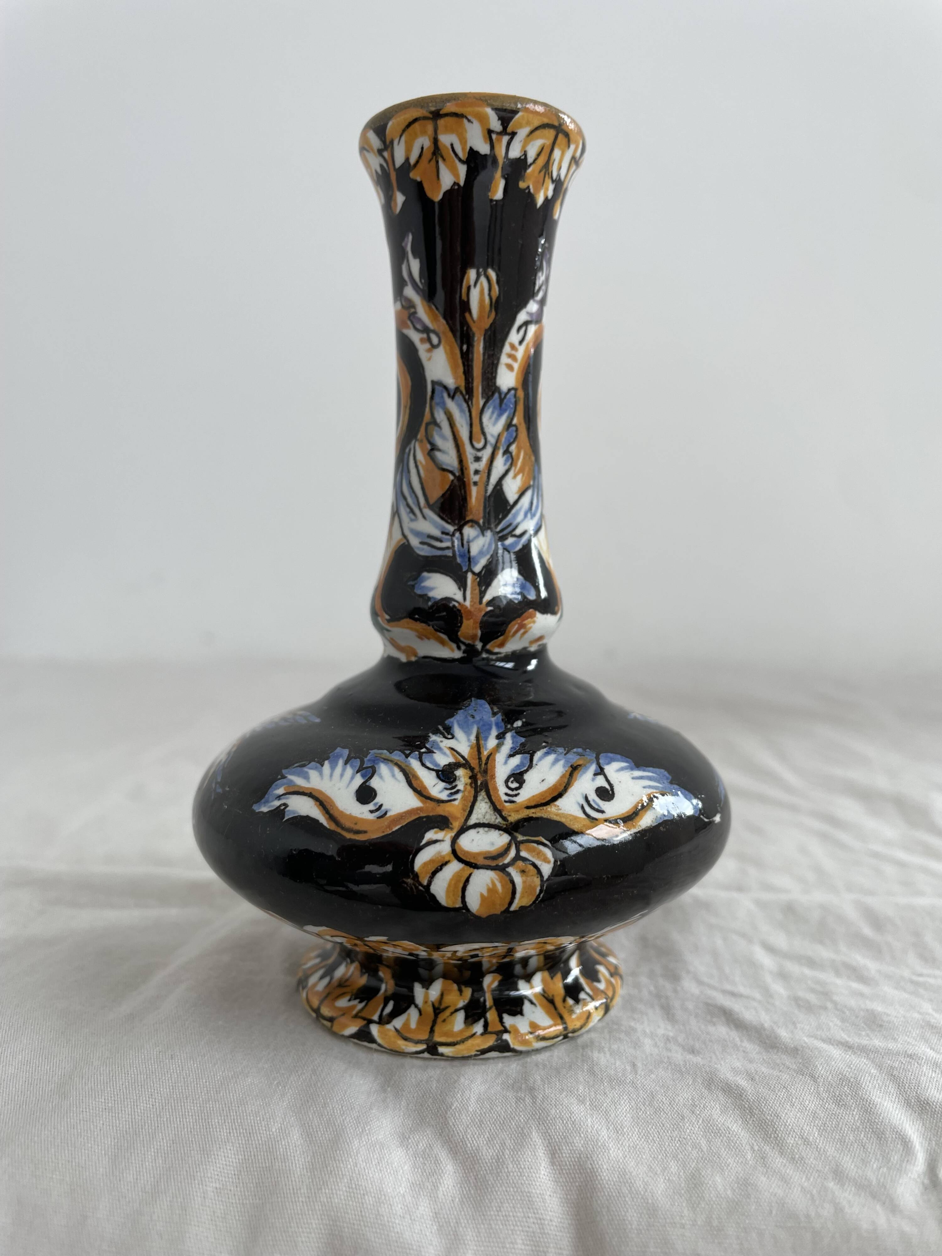 Vase faïence Gien, décor Renaissance italienne, décor Italien Thibault