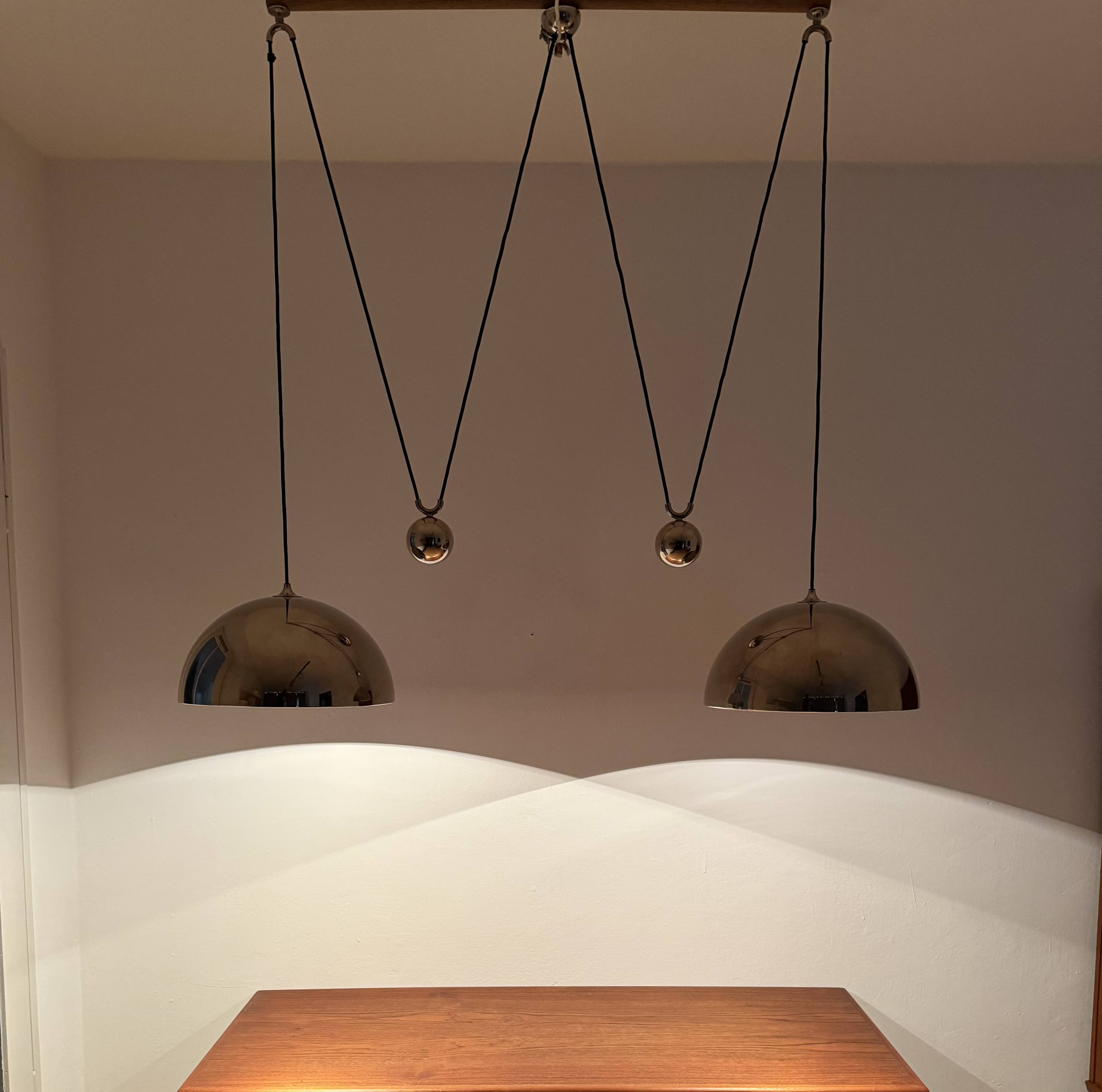 Suspension double Posa40 nickelée par Florian Schulz