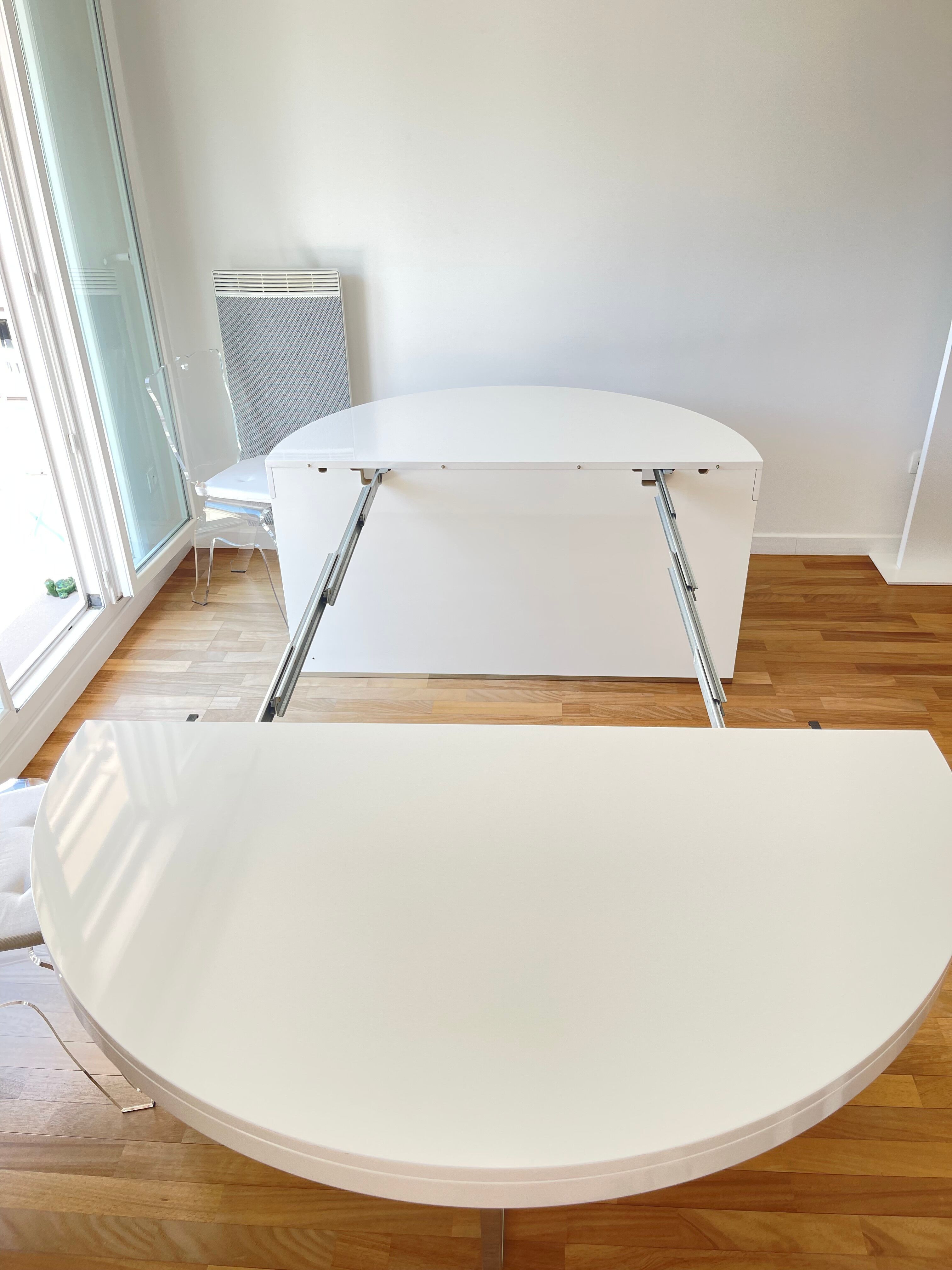 Table Cinna Roset line of Hyannis Port.