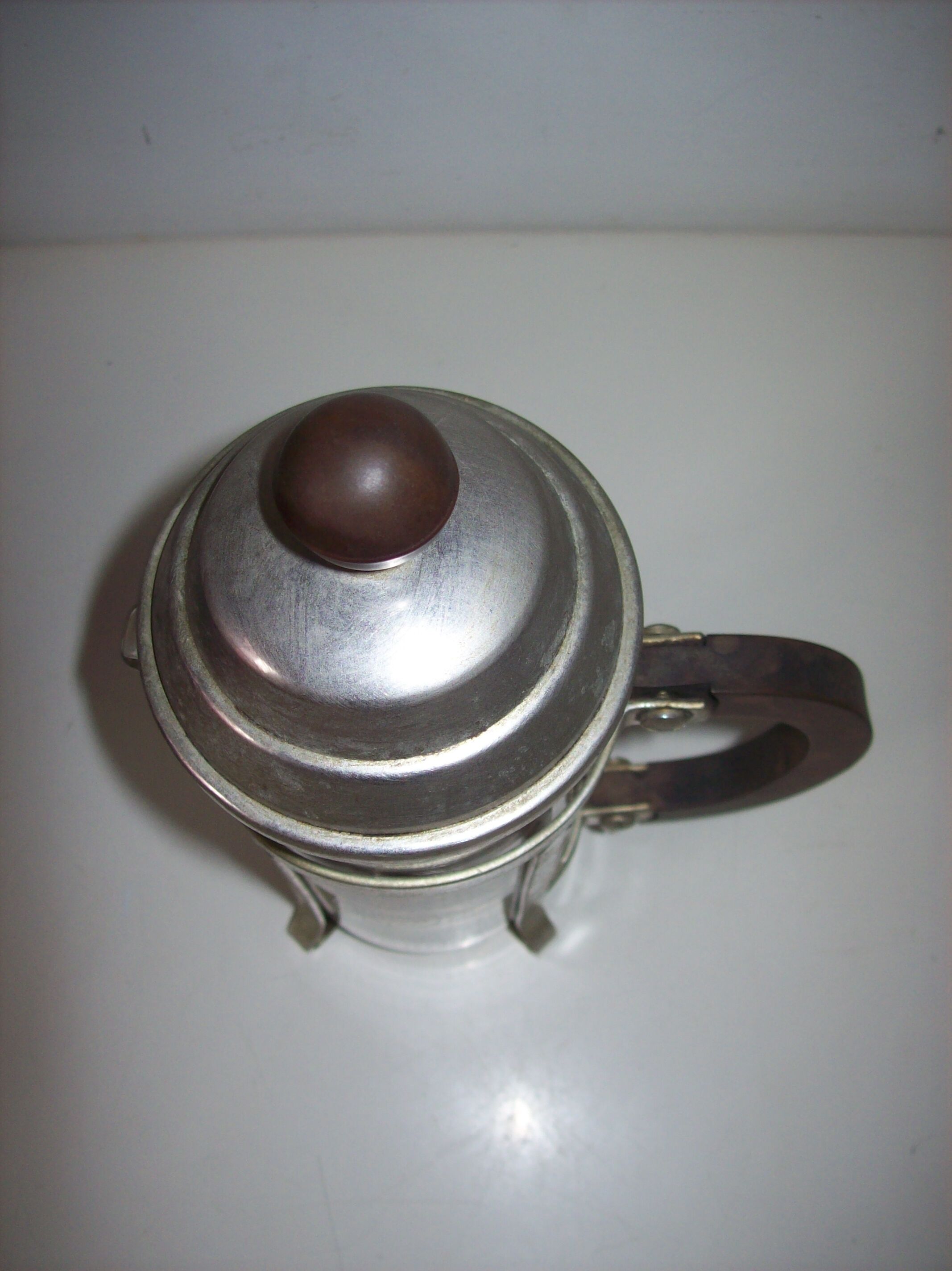 Melior piston coffee maker