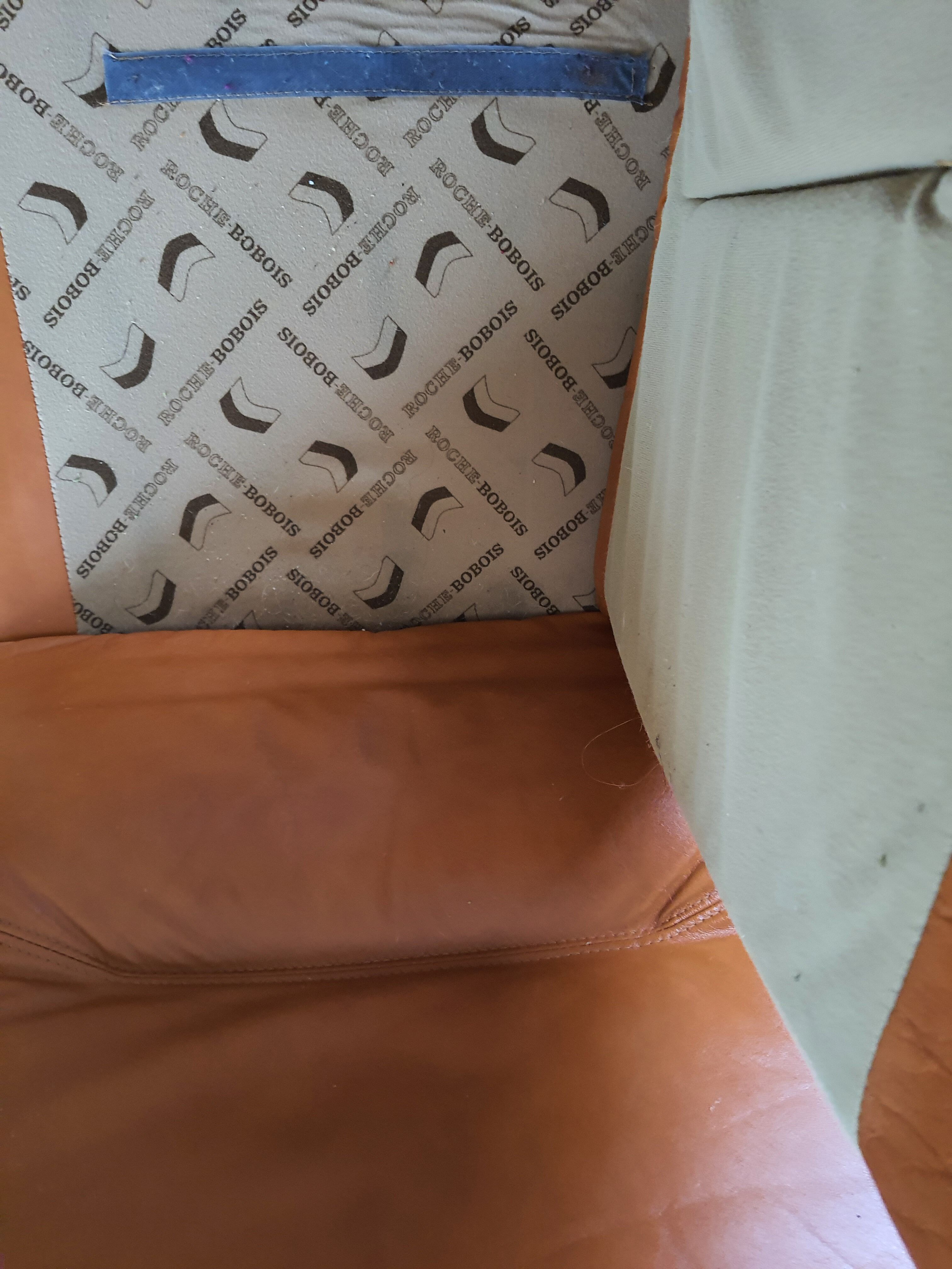 Heater and its vintage footrest rock bobois