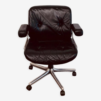 Giroflex office chair