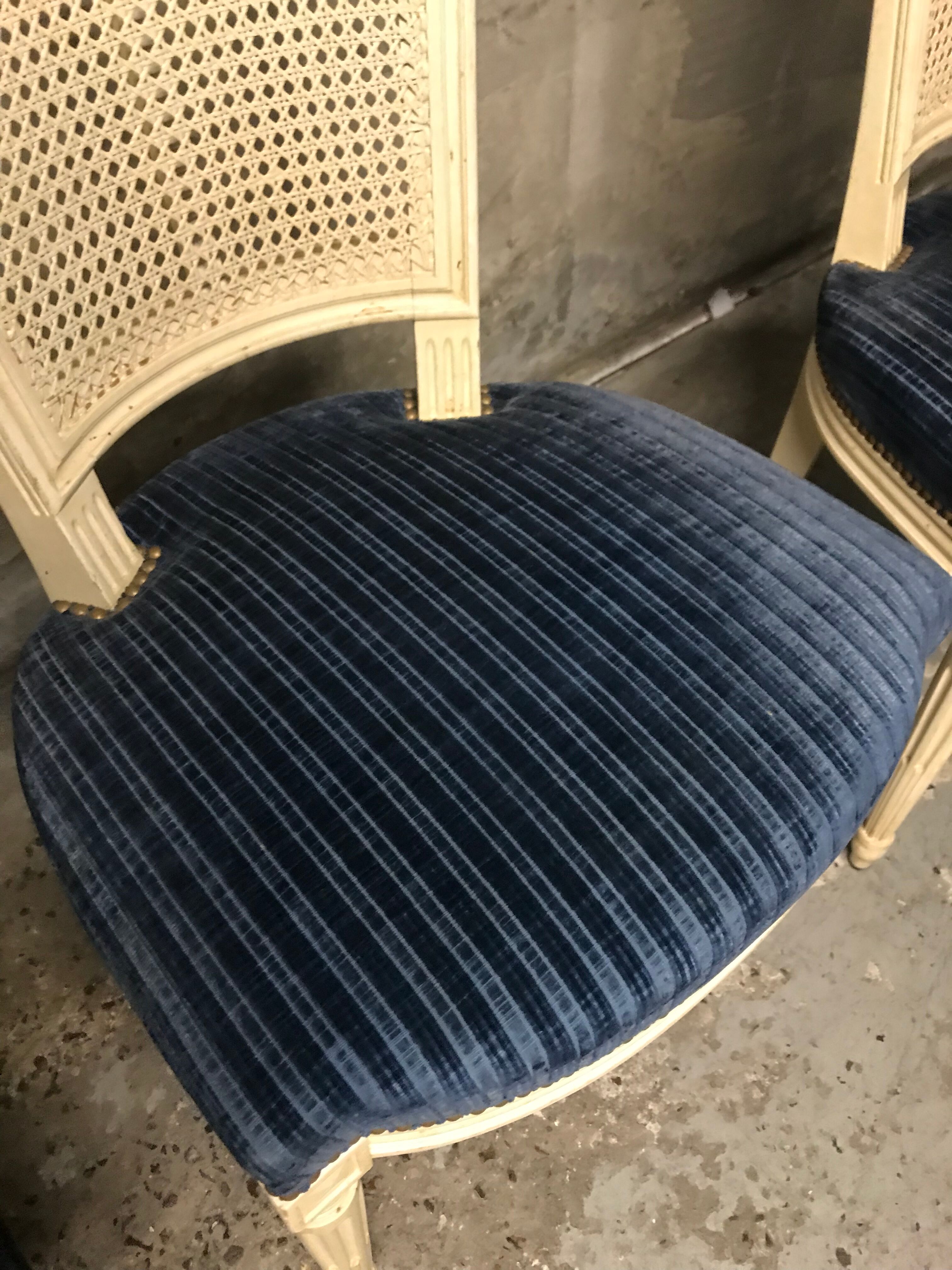 Suite of 4 Louis XVI chairs