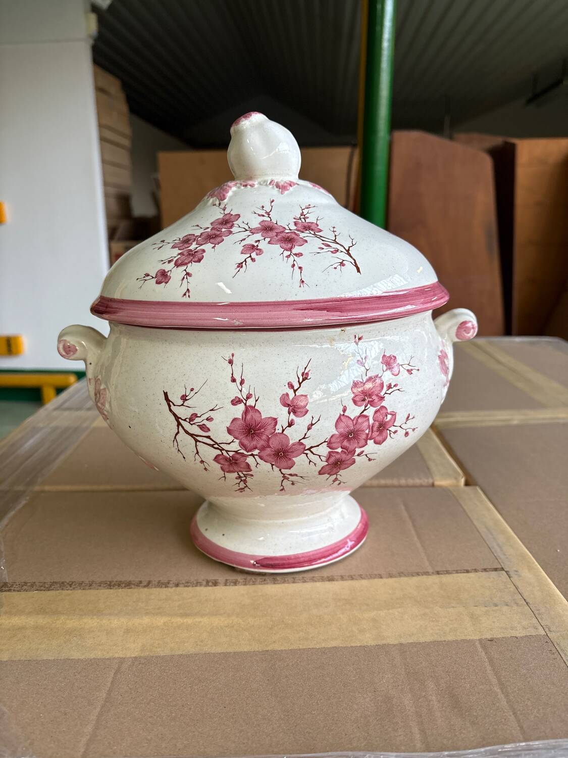 Soupière fleurie vintage