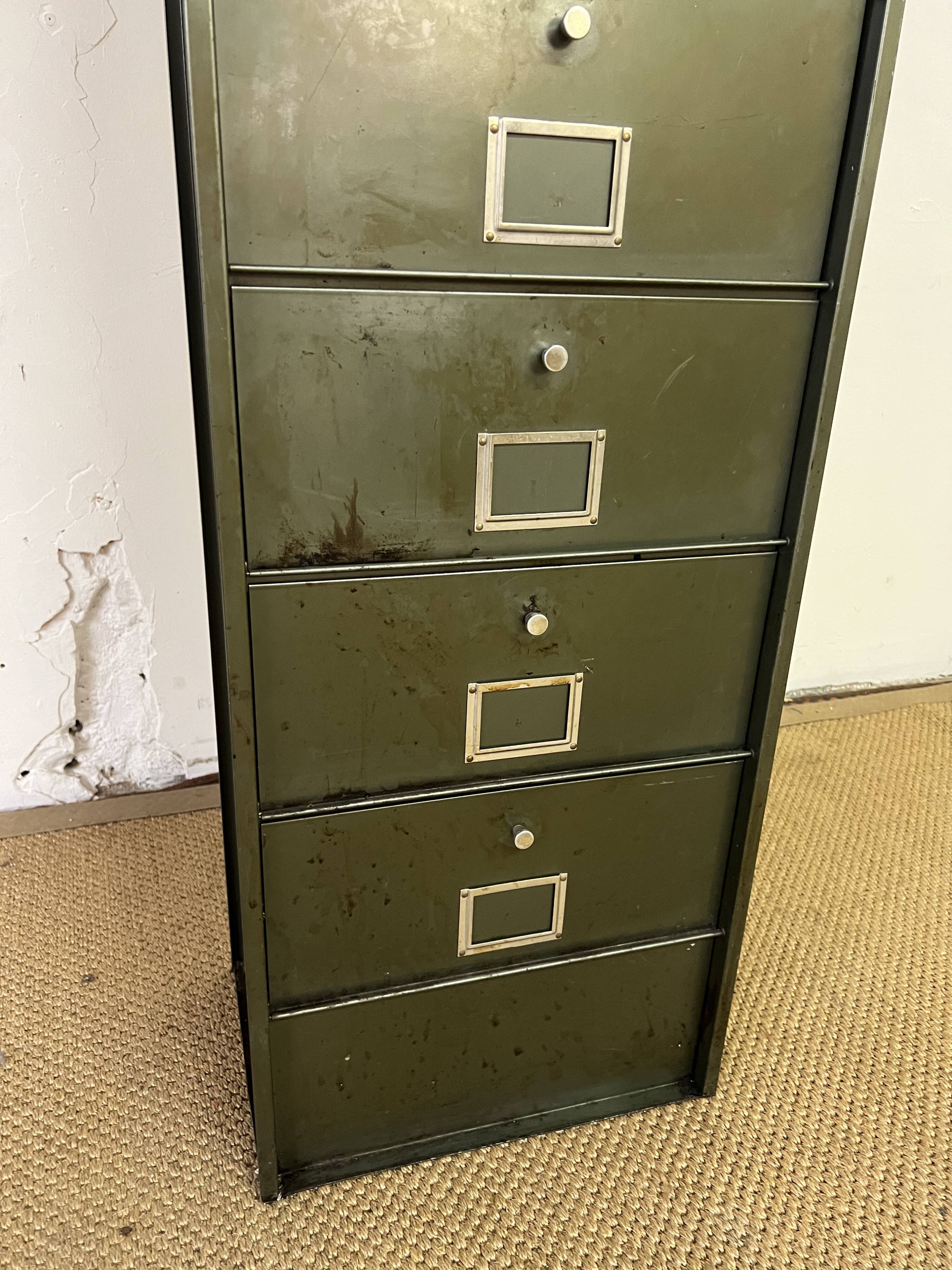 Flap furniture, 10 lockers from the 1950s