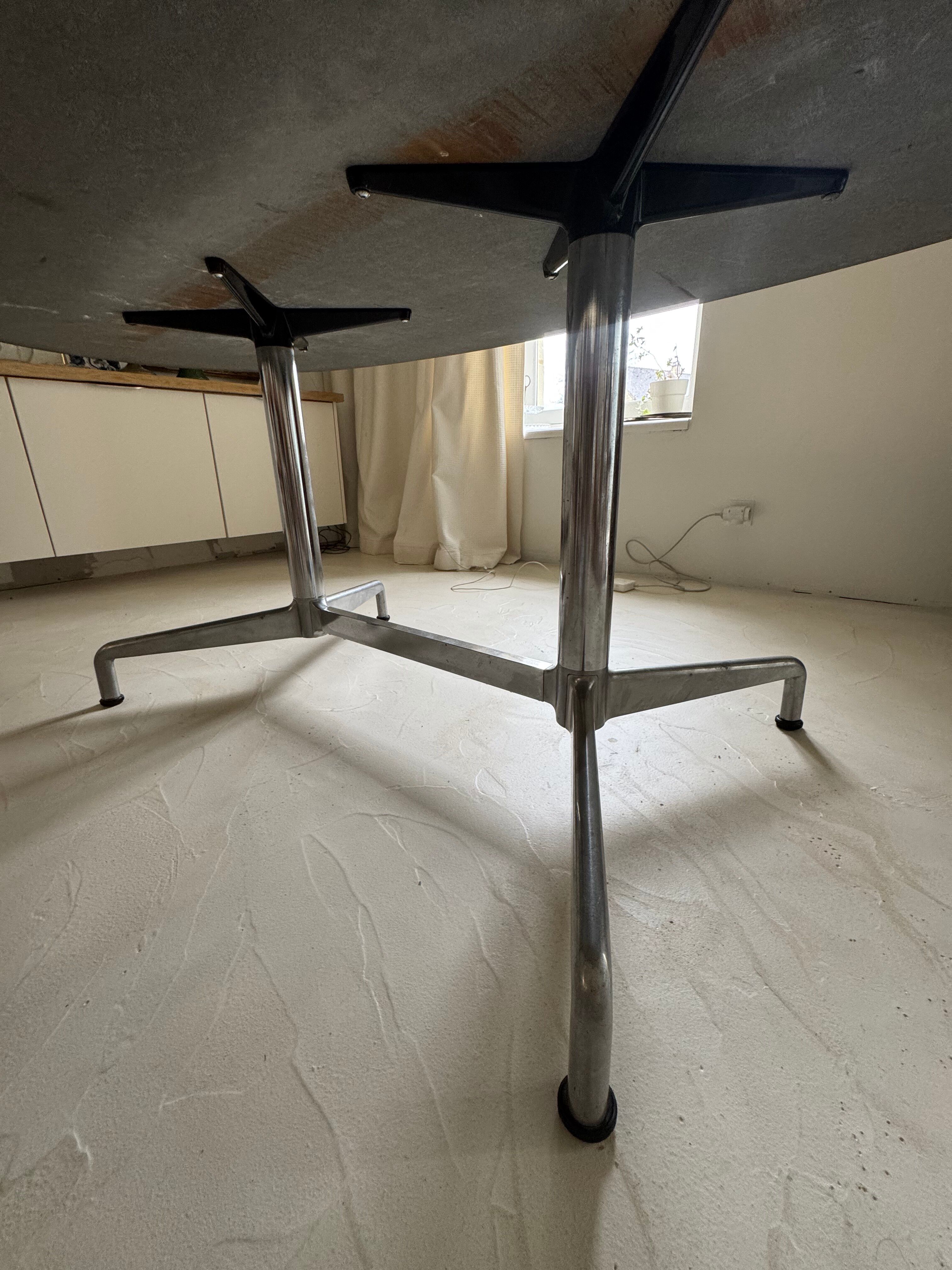 Eames table