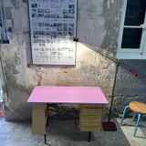 Modernist office in formica