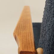Fauteuil scandinave en bouclé bleu marine conçu par H. Lis.