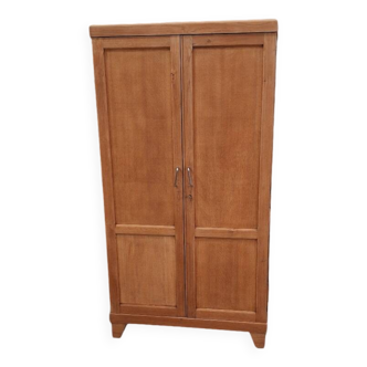 Armoire vintage
