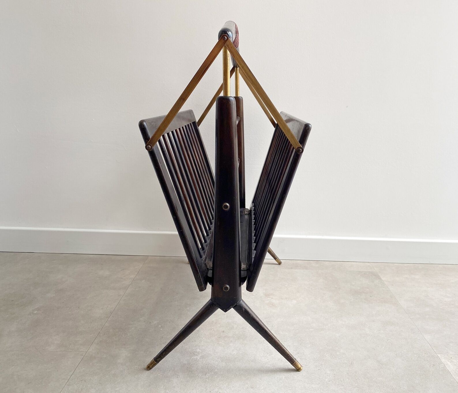 Italian mid century  magazine stand