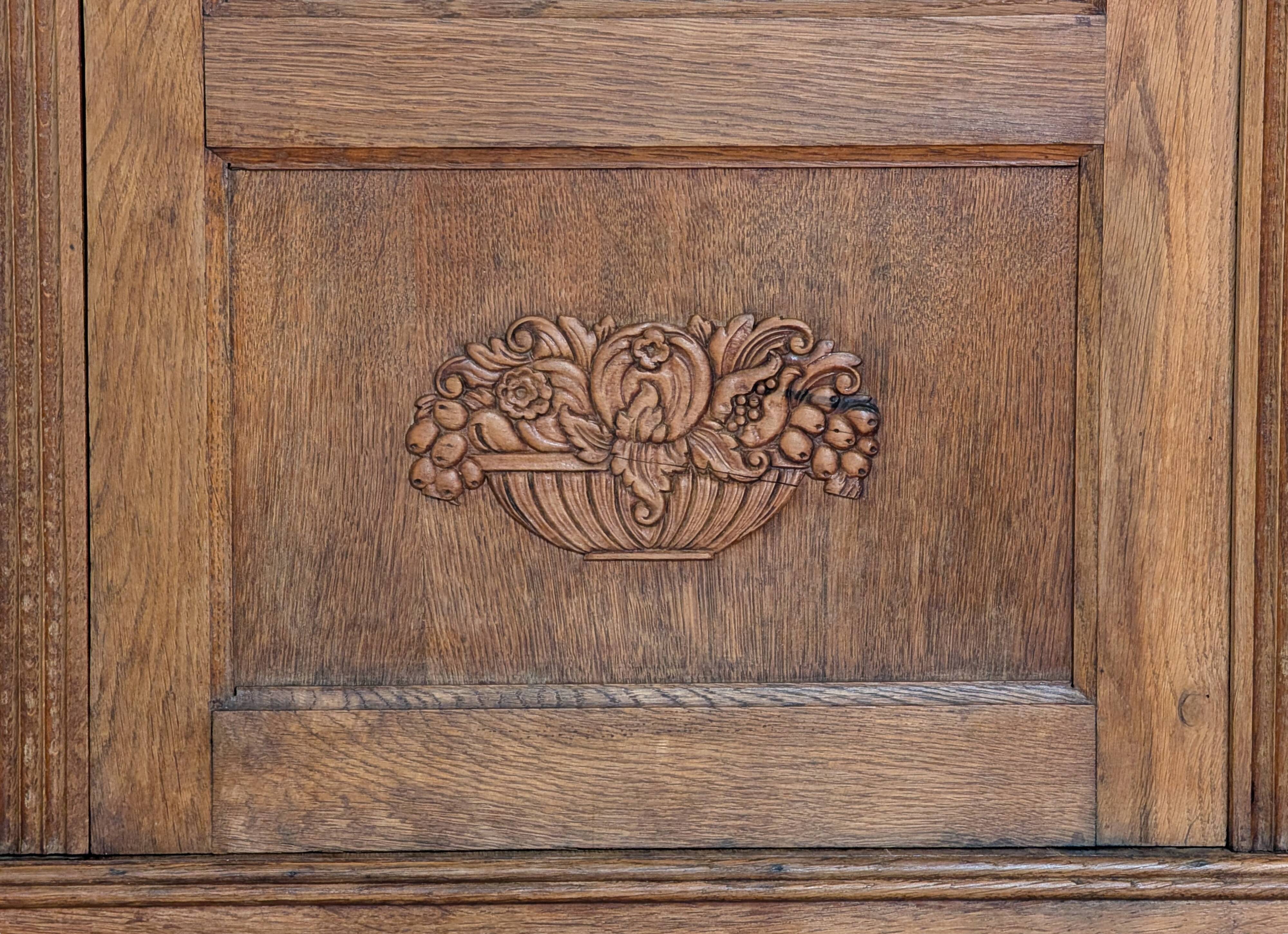 Art Deco wardrobe
