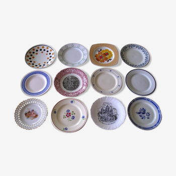 Set of 12 different dessert plates