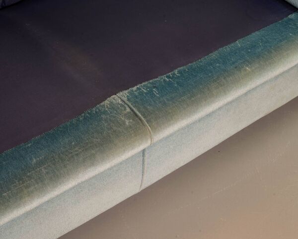 Canapé Chesterfield 2 places en velours bleu givré et vert, années 1950