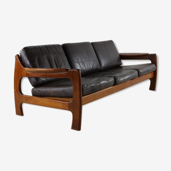 Canapé trois places en bois de teck design danois des années soixante