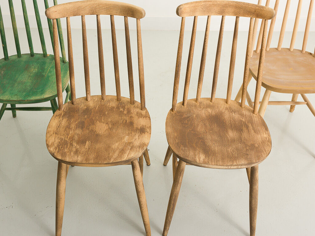 4 bistro chairs with solid wood bars