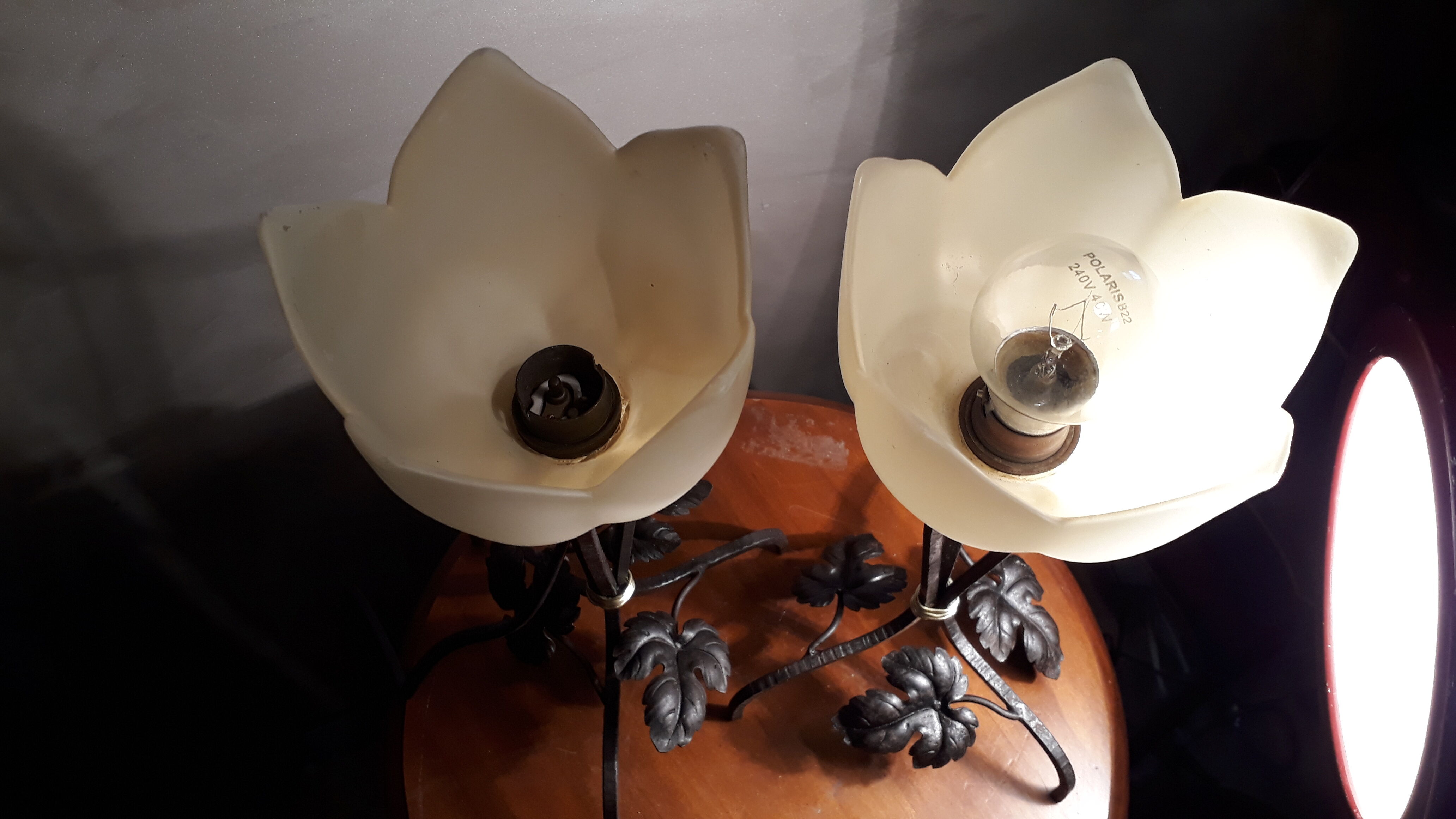 Duo de lampes fer forge et tulipe 1920/30