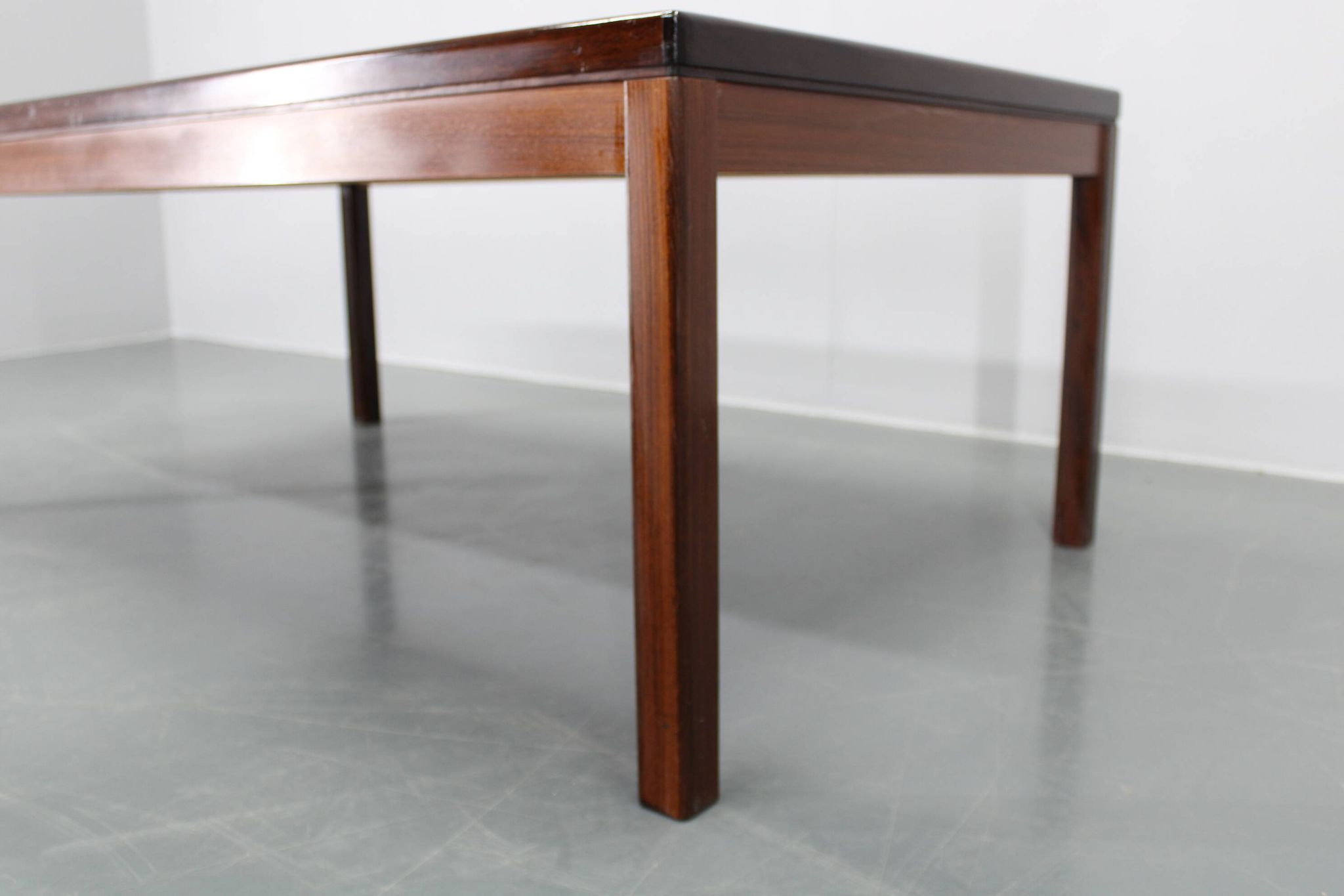 Table basse en bois, Danemark 1960