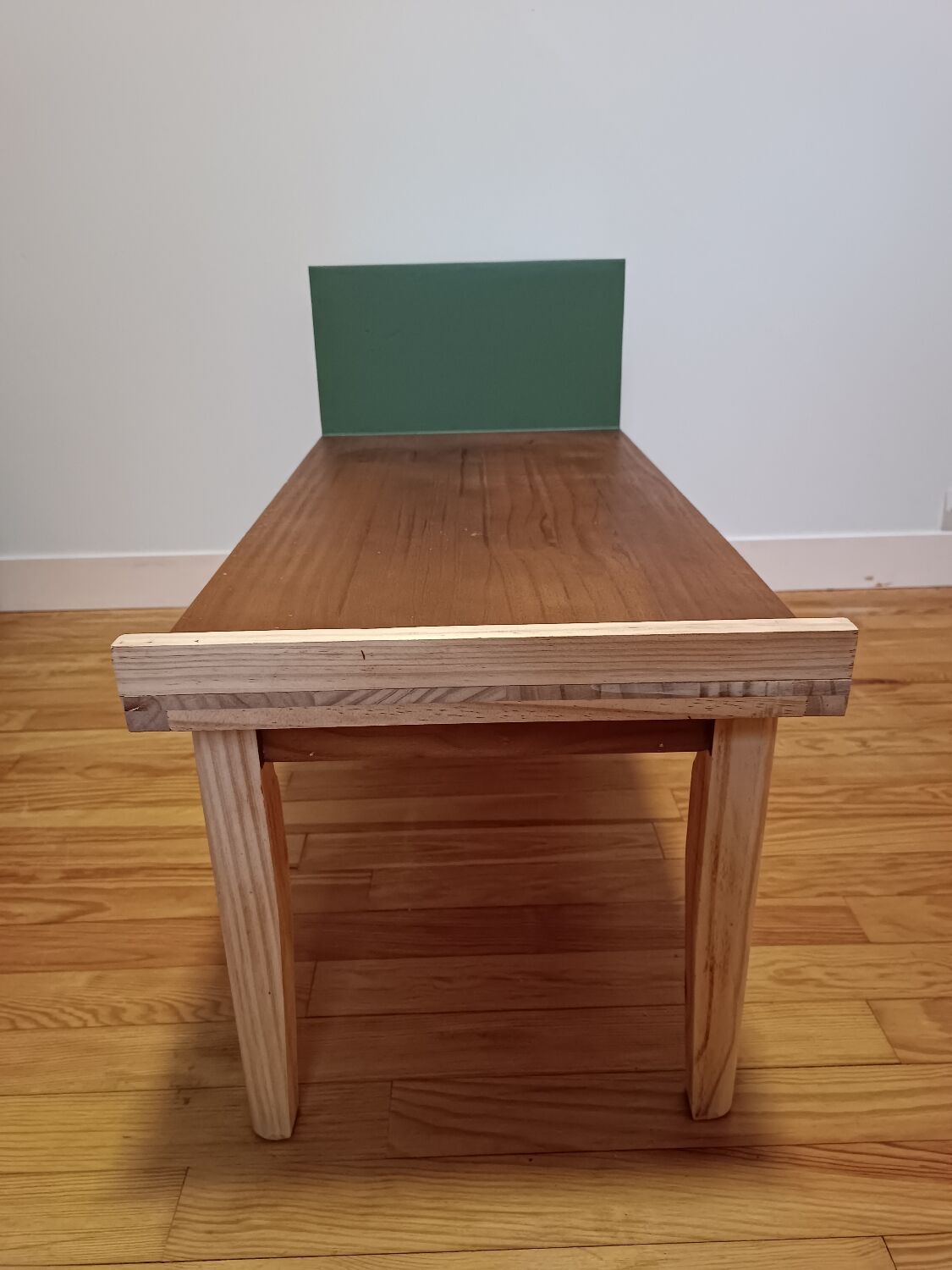 Entrance bench