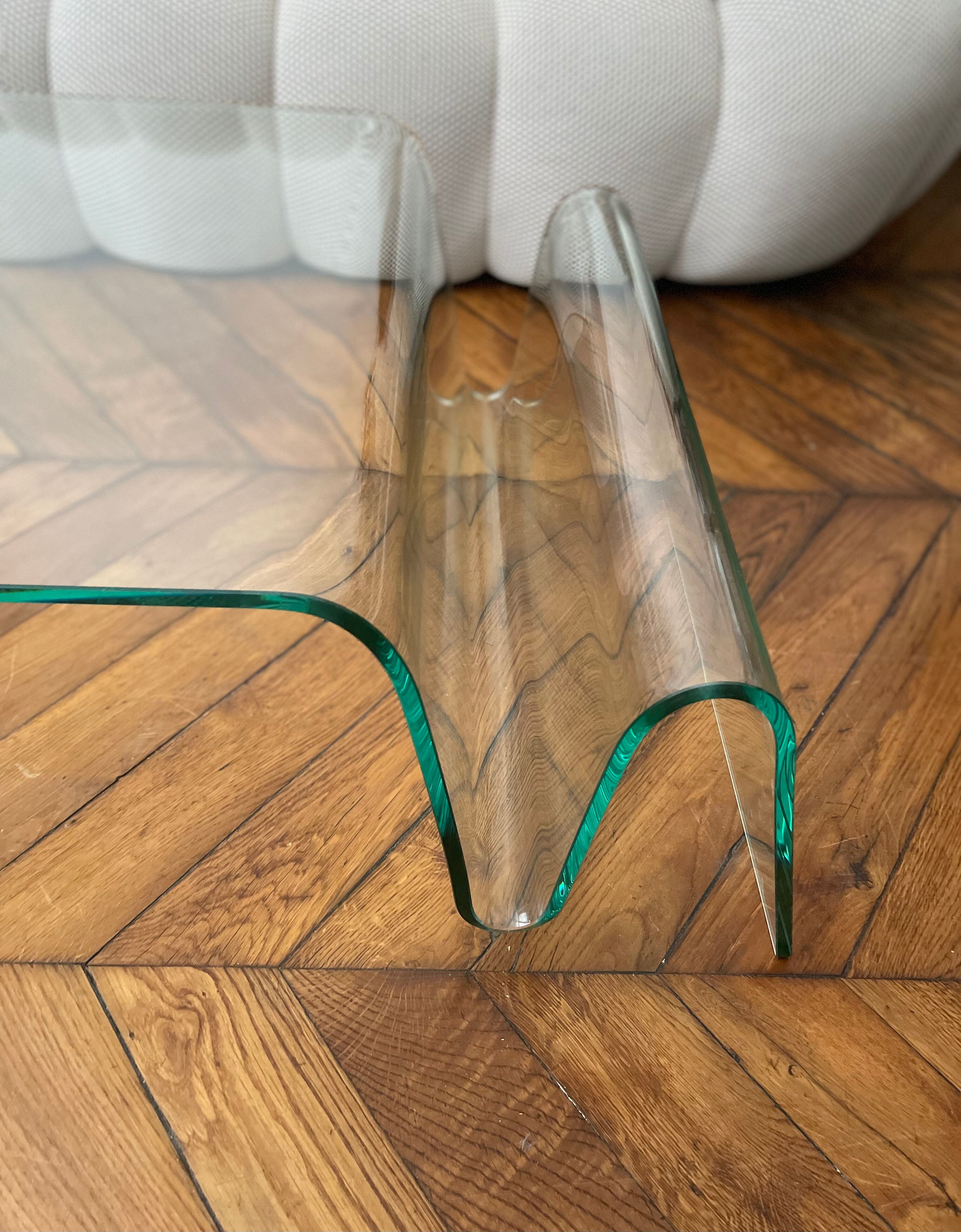 Vintage coffee table in curved corrugated tempered glass minimalist design
