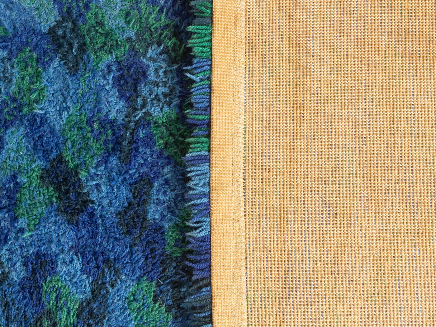1970s shag carpet, 250 x 350