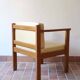 Paire de fauteuils jaunes