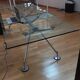 Glass desk Nomos