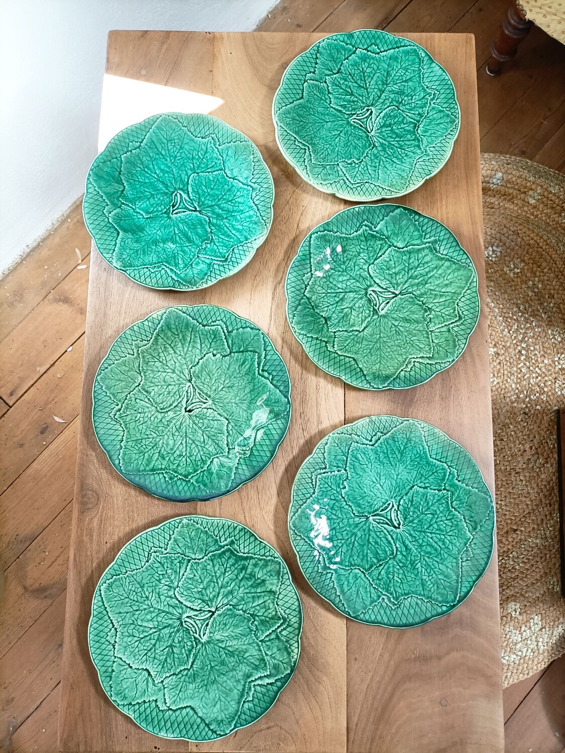 6 Gien slip dessert plates with leaf decoration