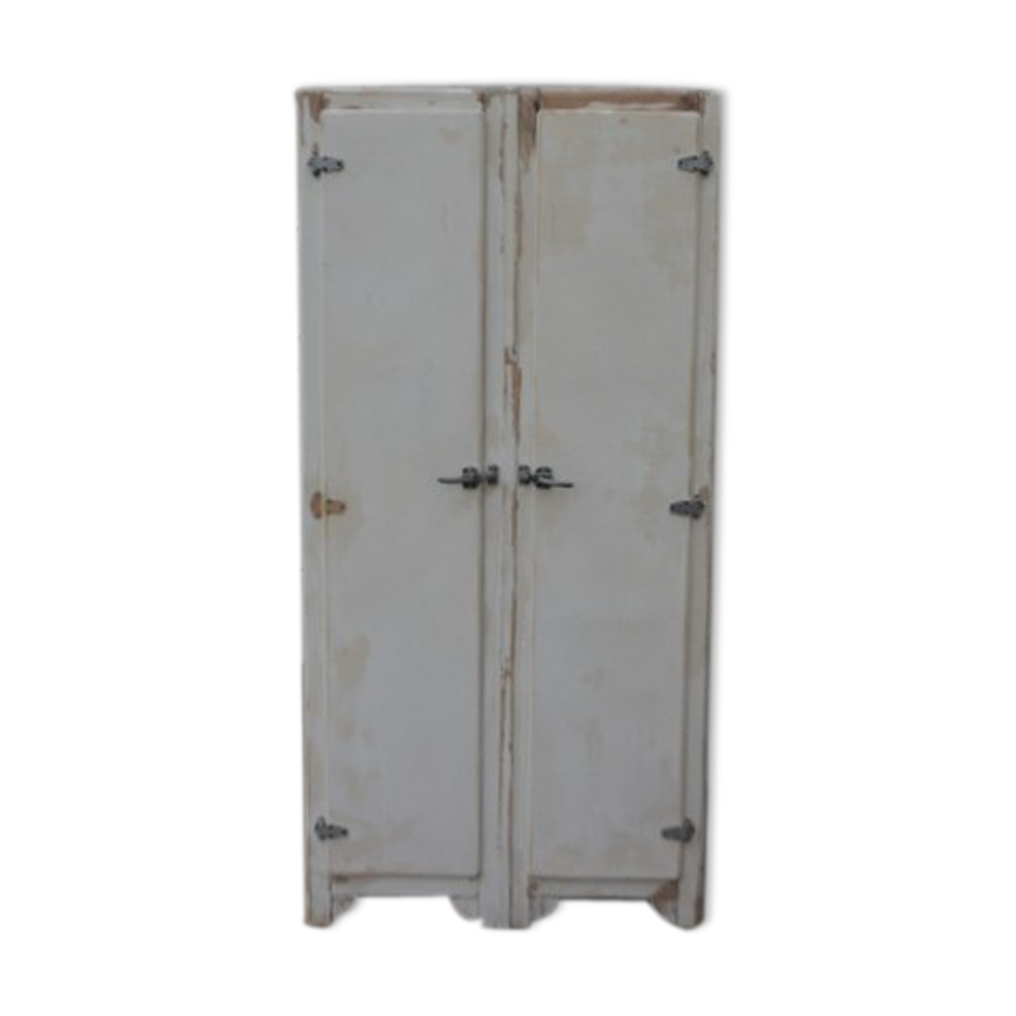 Parisian-style patinated wardrobe