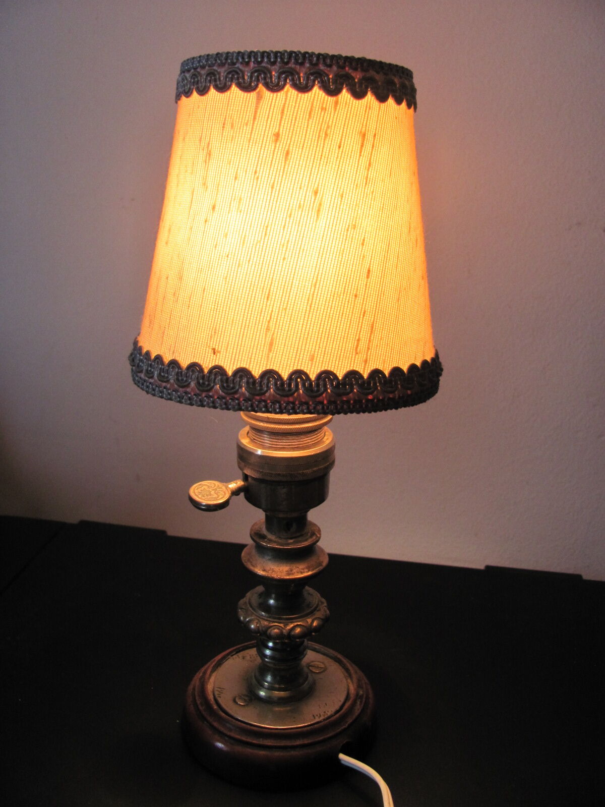 Lamp 19th