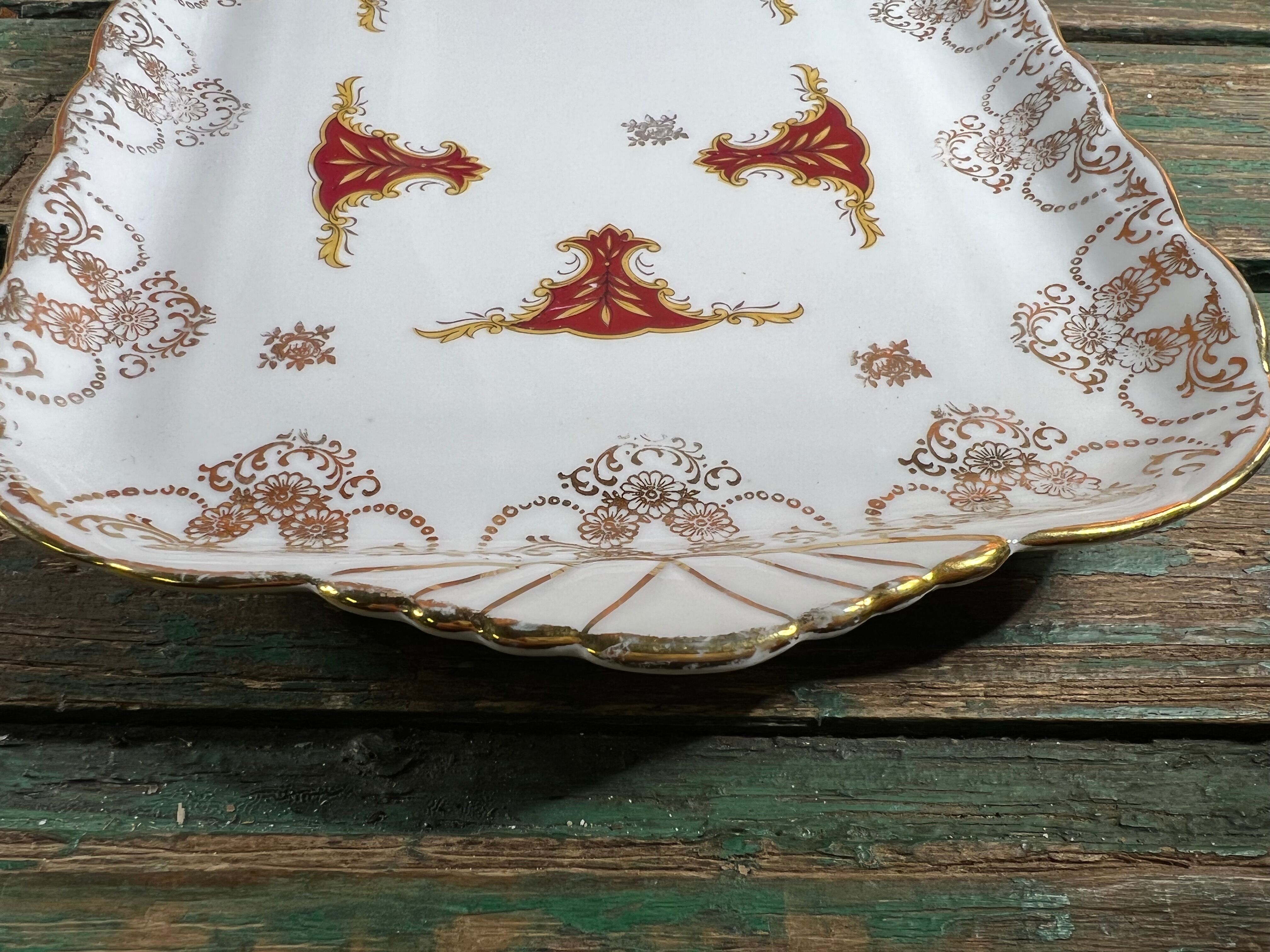 Porcelain cake dish from paris