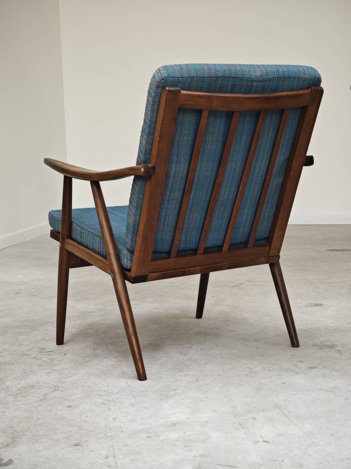 Pair of blue boomerang armchairs by Antonin Suman for Ton (Thonet) 1960