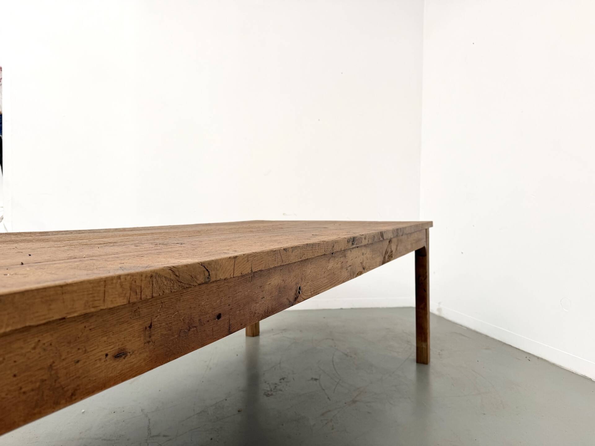 Large brutalist farmhouse table in solid oak from the 1950s.