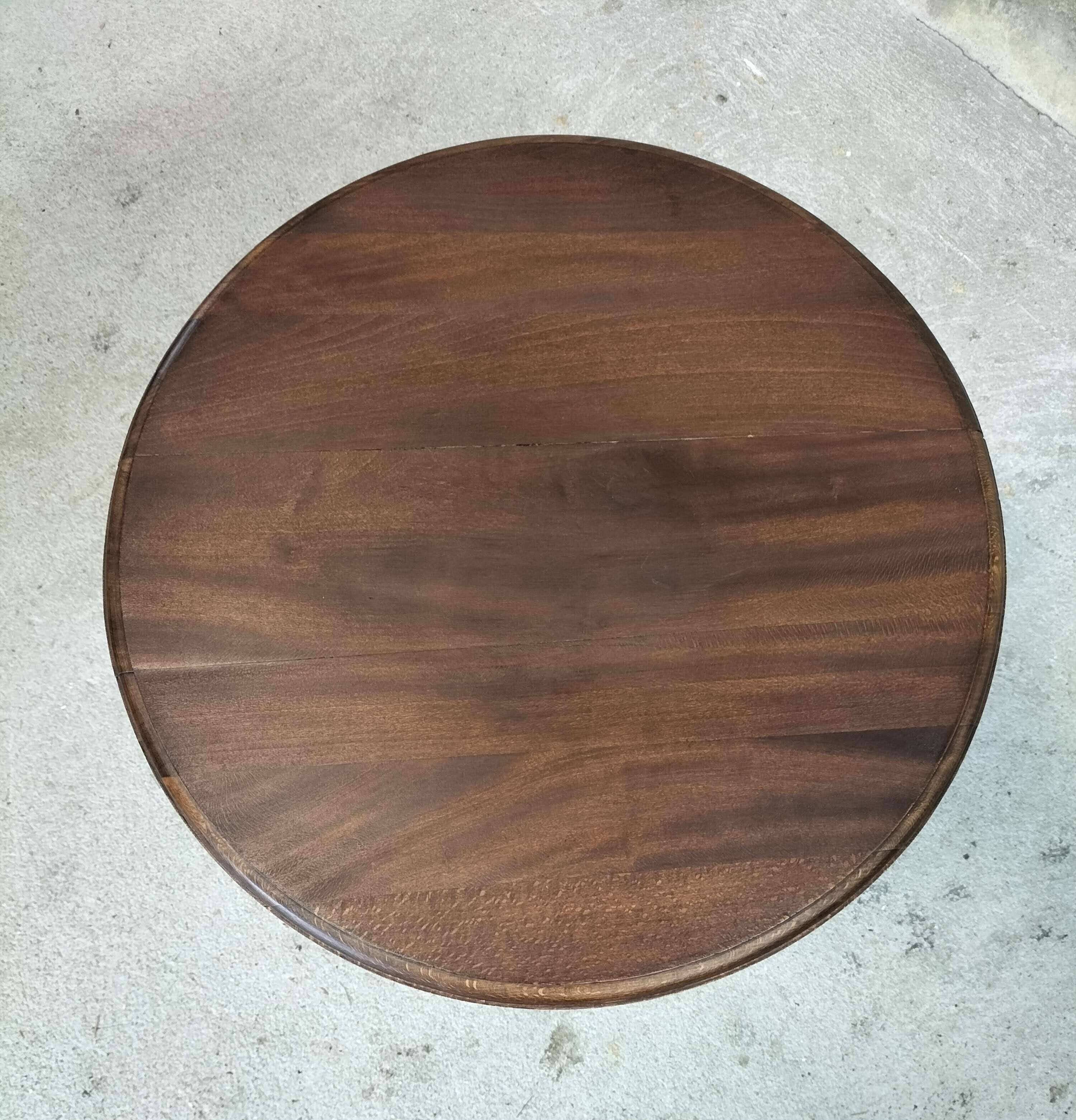 Turned wooden pedestal table