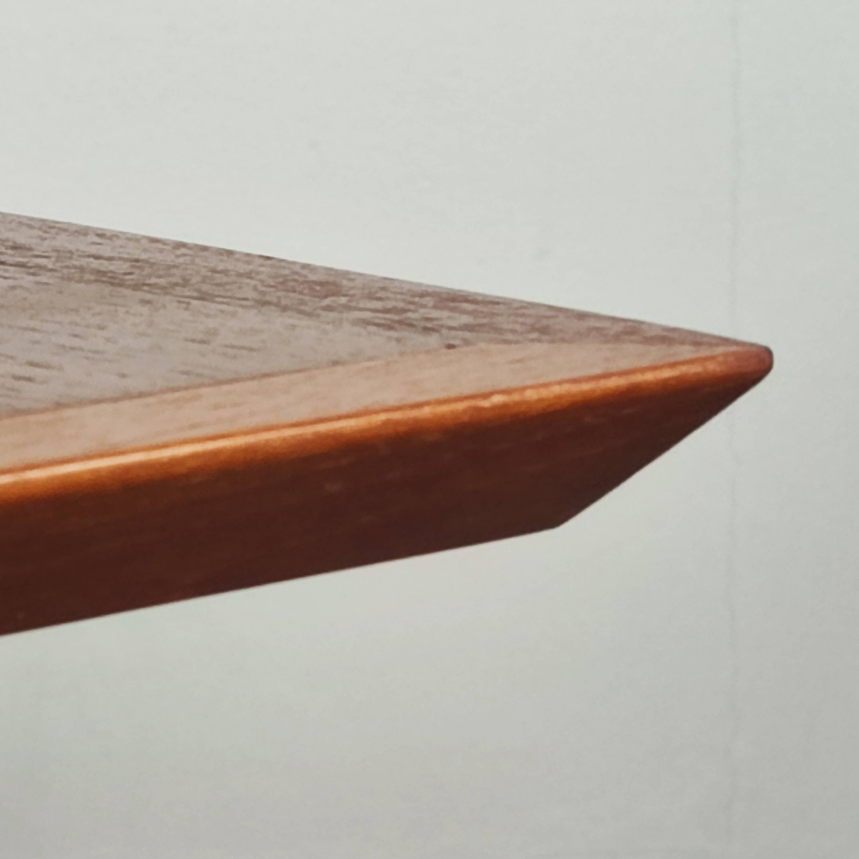 Scandinavian 60' extending table