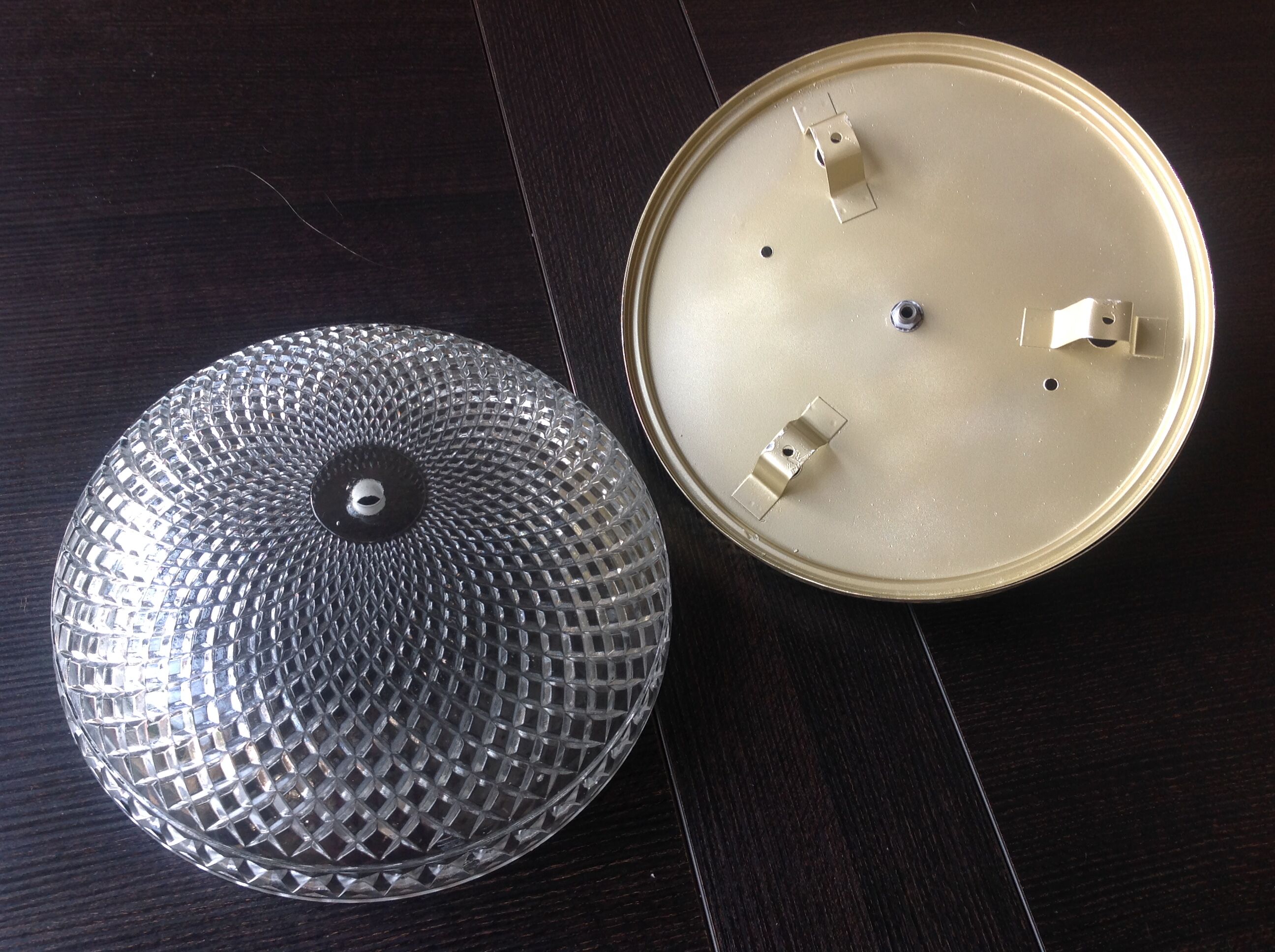 Round ceiling lamp in structured glass art deco style 30s-40s