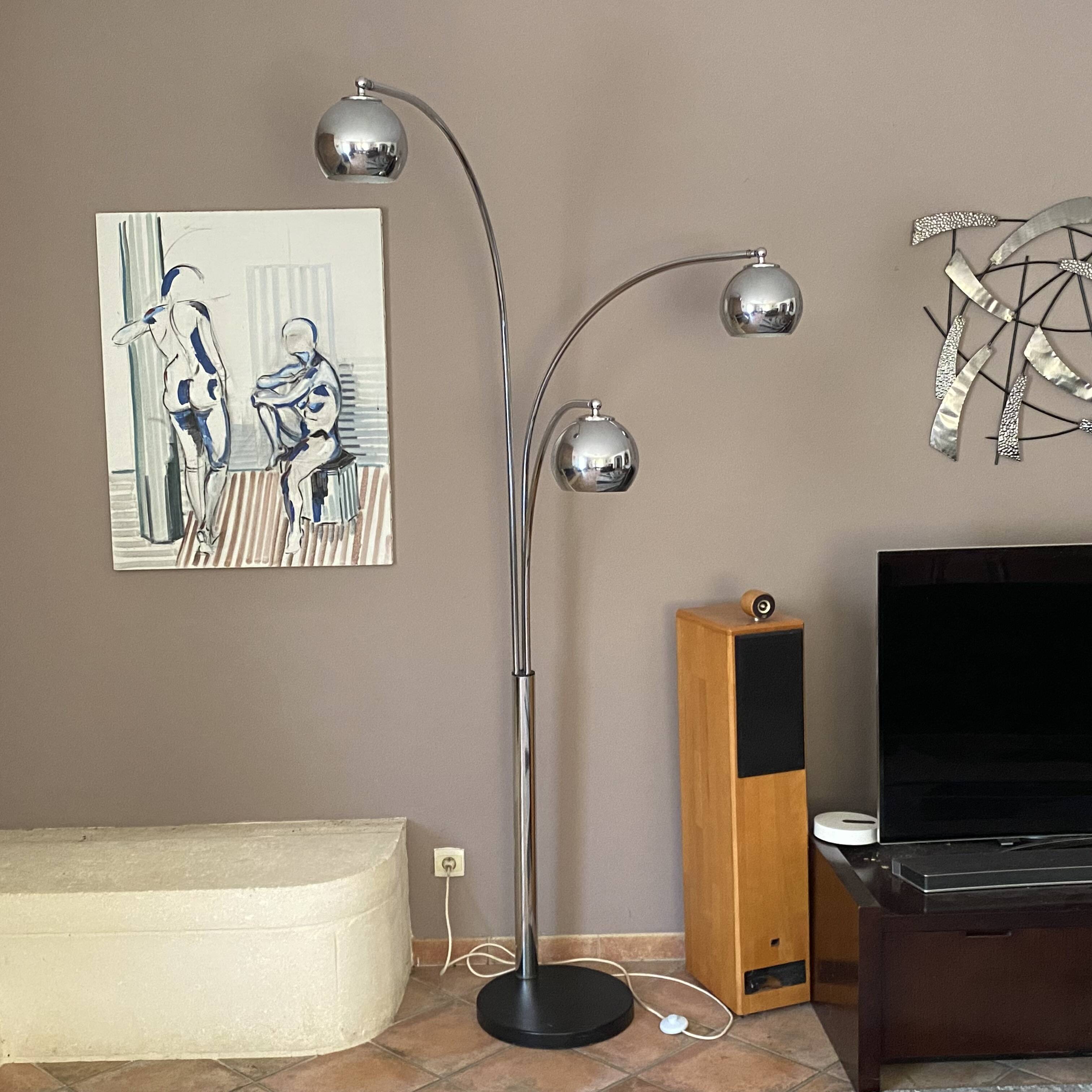 Lily of the Valley floor lamp by Goffredo Reggiani. 1970.