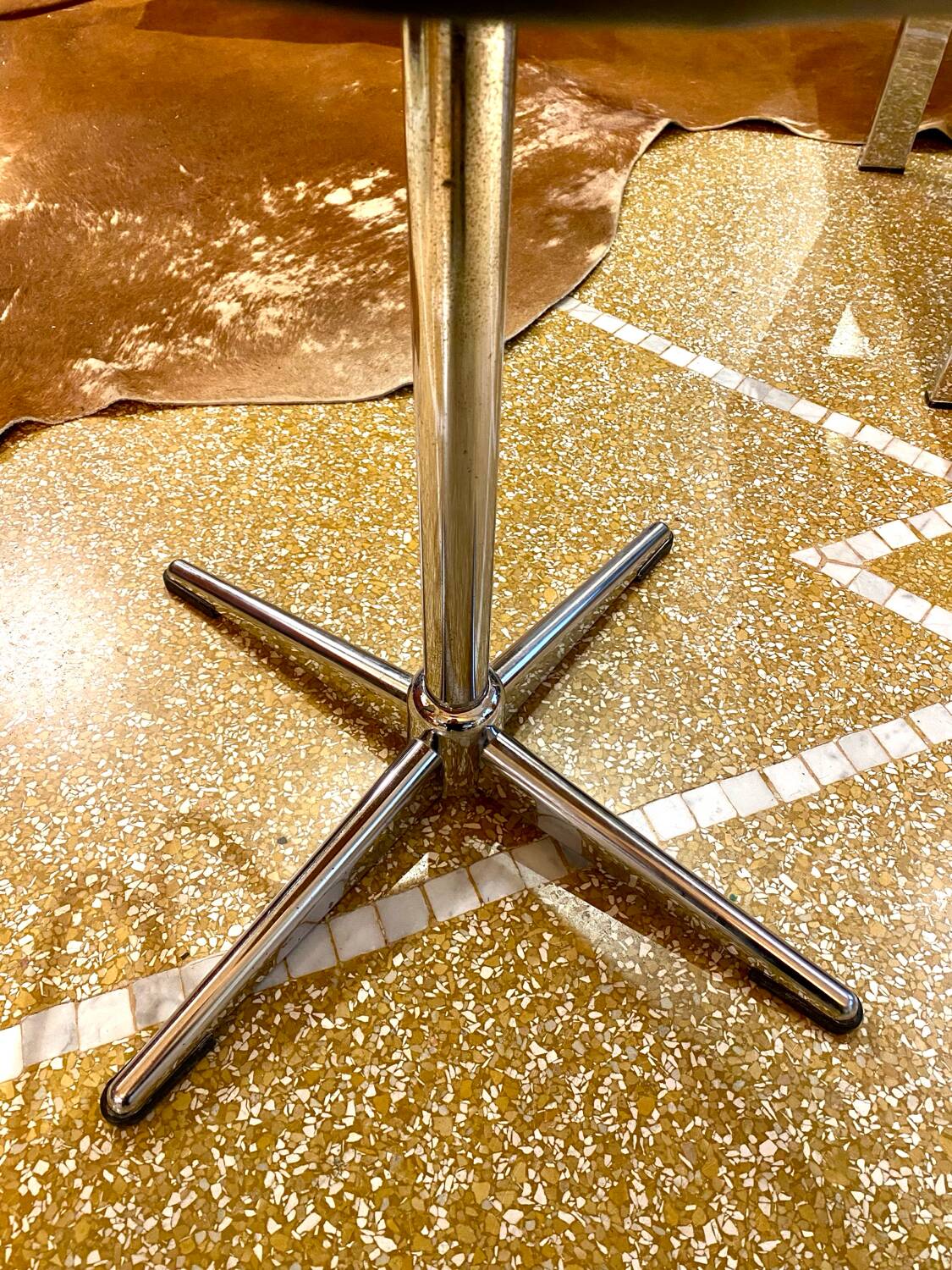 1950s office/workshop chair in skai