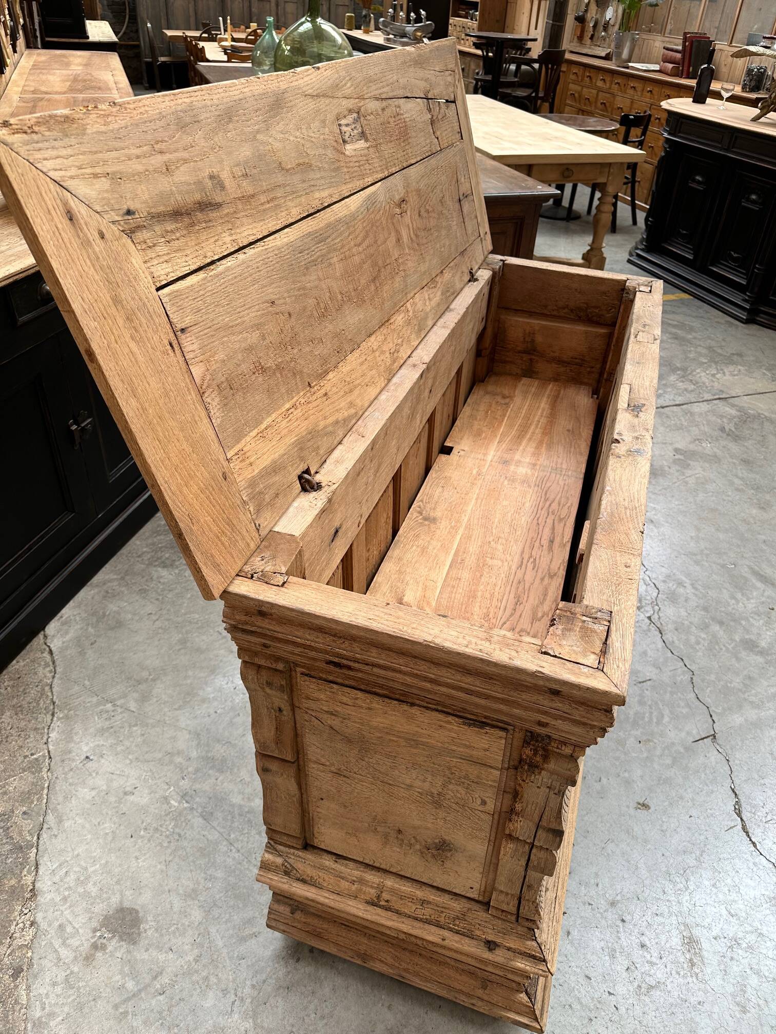 18th century solid oak chest of drawers