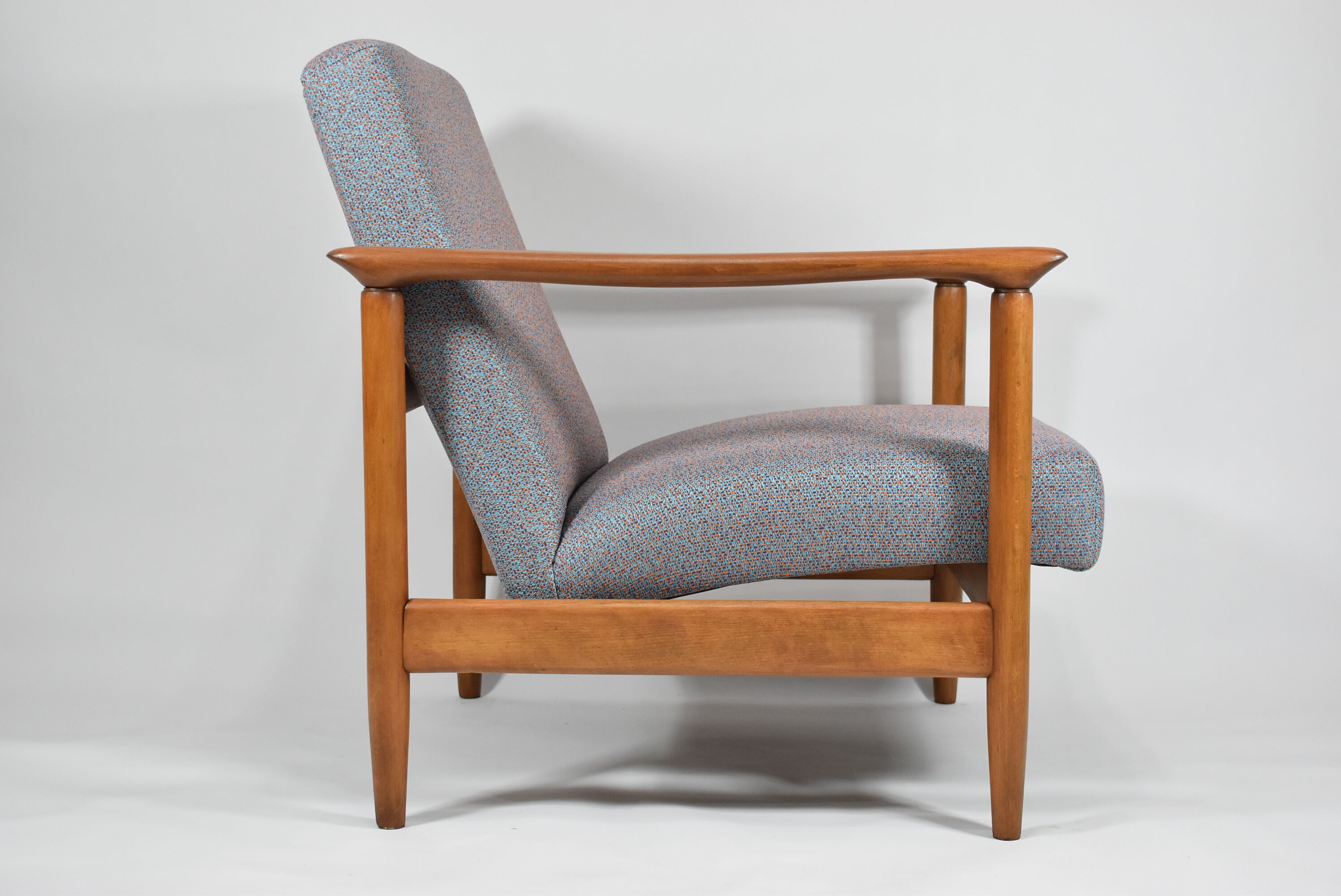 Vintage Polish armchair, model GFM-142, 1960s,  fully renovated, grey fabric