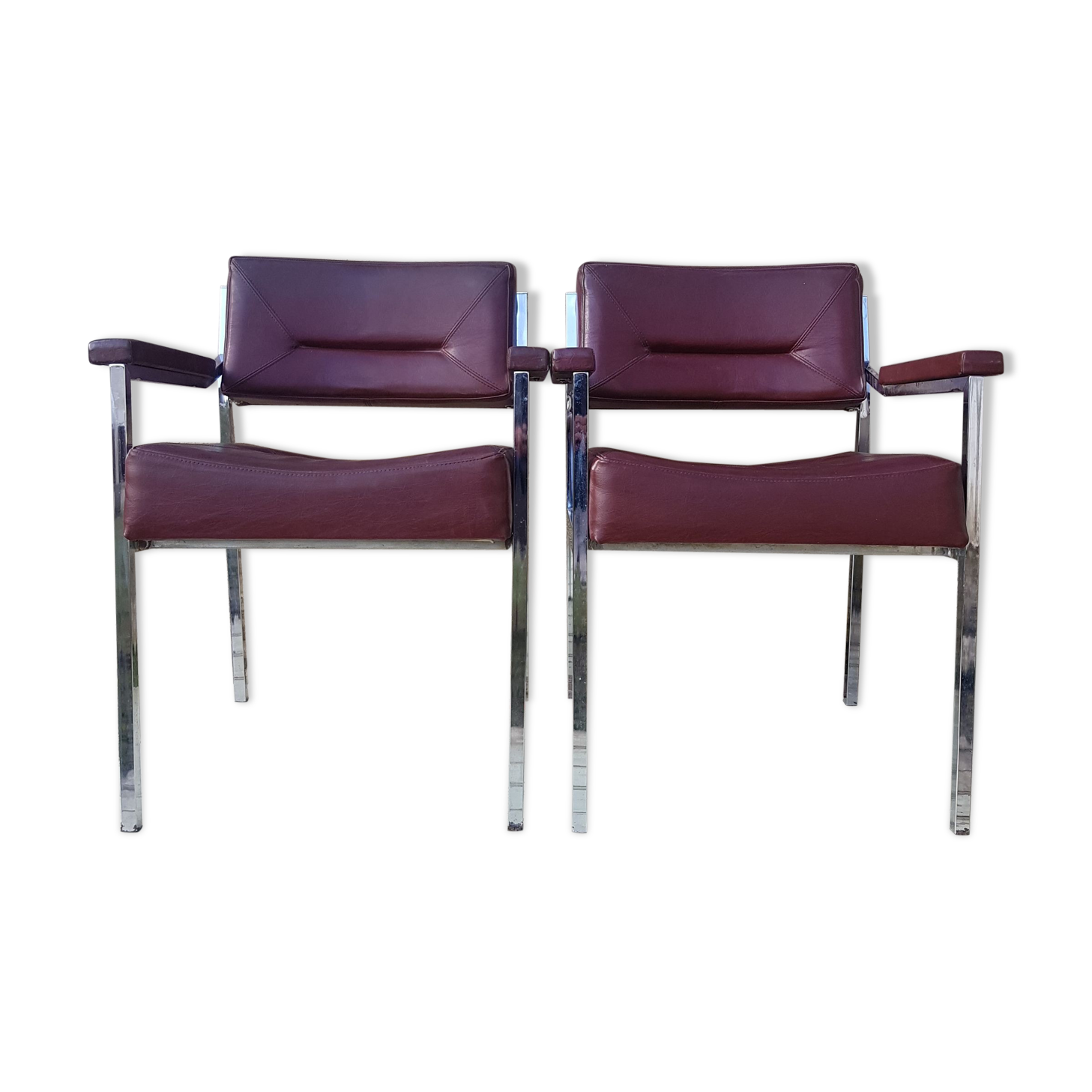 Series of two chairs