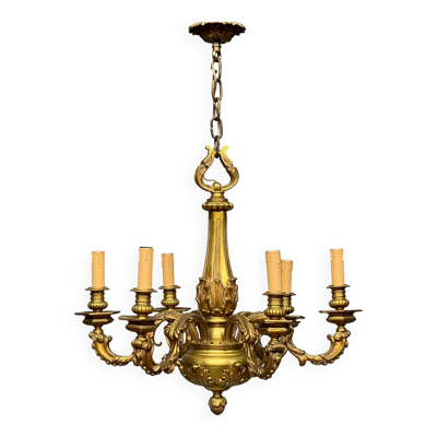 Lustre de style Louis XVI. Bronze massif.