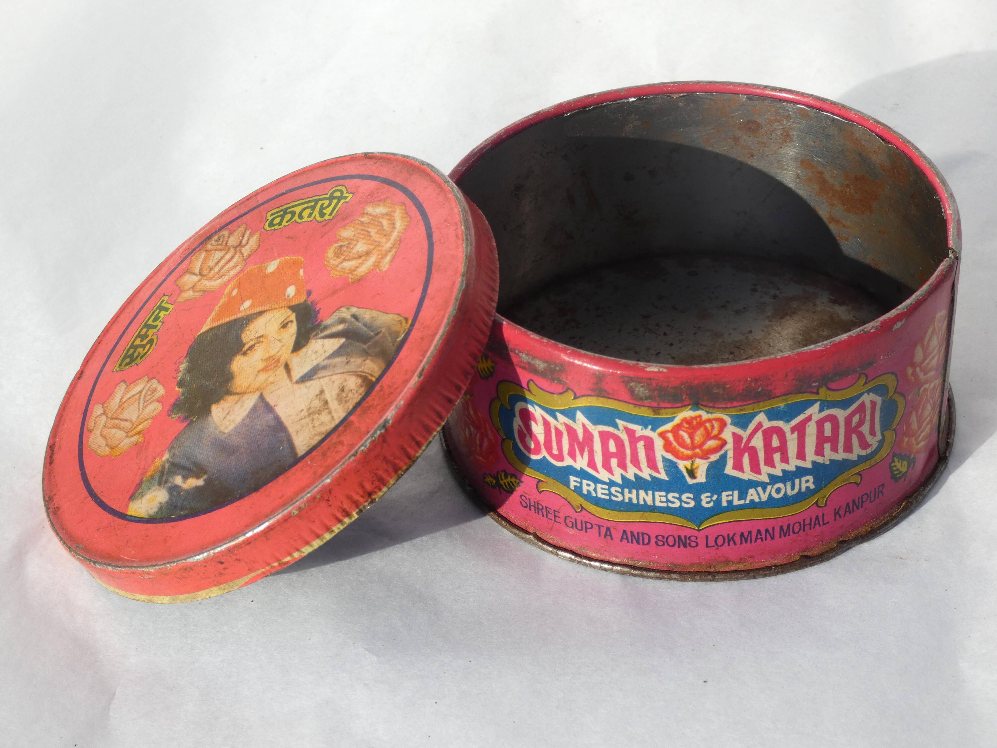 Indian round metal advertising box Sumah Katari India