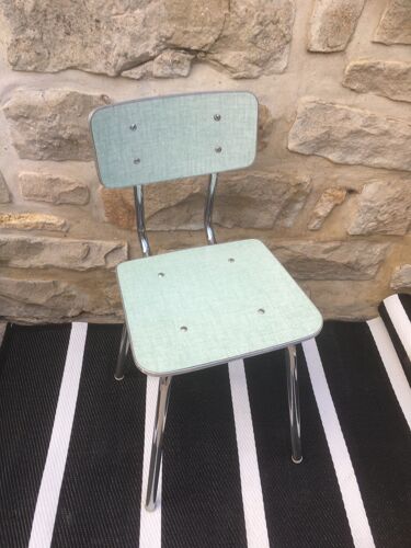 Chaise formica verte